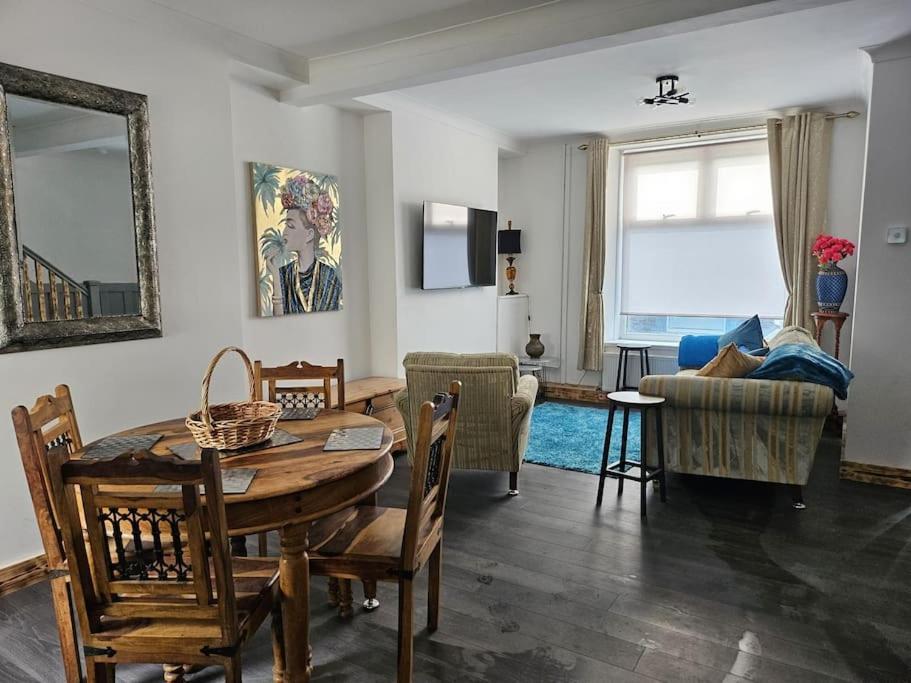 Vila Jubilee Jem Aberaman Exteriér fotografie